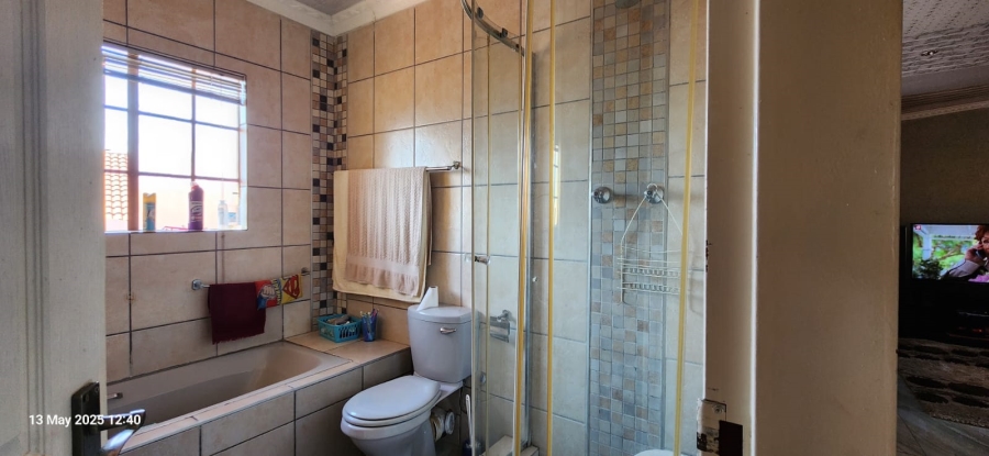 3 Bedroom Property for Sale in Tlhabane West North West